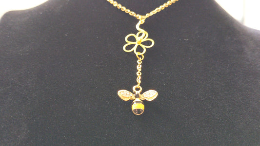 Beeline to Daisy Necklace