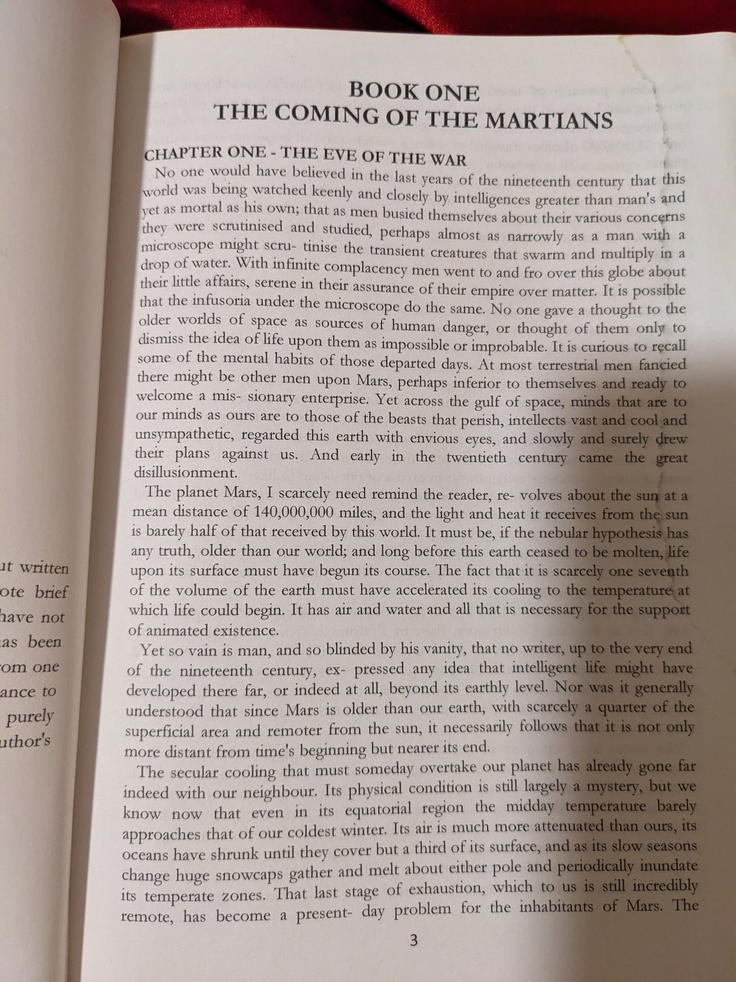 War of the Worlds, H.G. Wells Book